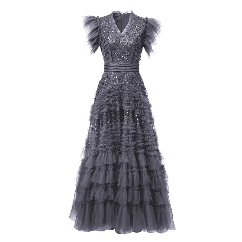 فستان من التول متعدد الطبقات مع صد من الترتر وأكمام مكشكشة - سيليست