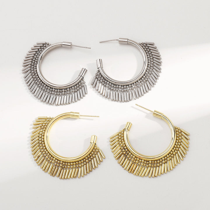 أقراط دائرية بتفاصيل هامشية مزخرفة - نوفازلا