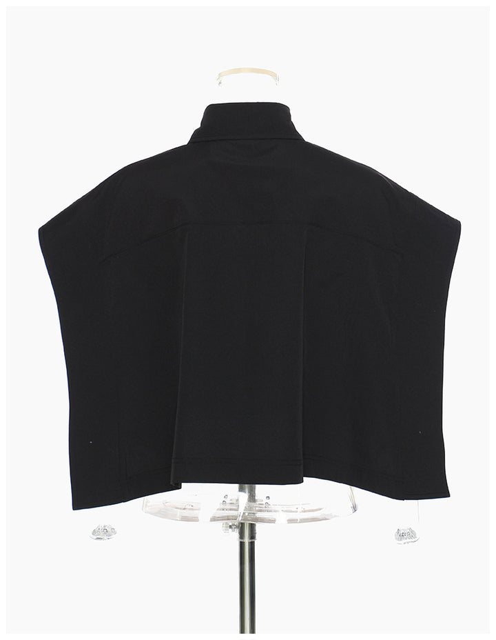 بدلة مصممة خصيصًا بأزرار ذهبية – مارون