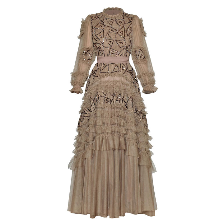 فستان من التول المكشكش مع تطريز هندسي بالخرز – دنيا