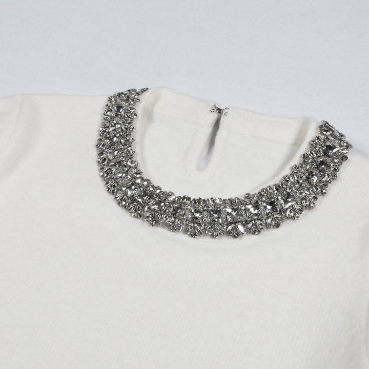 بلوزة محبوكة بأكمام طويلة وفتحة رقبة من الكريستال – دالياب