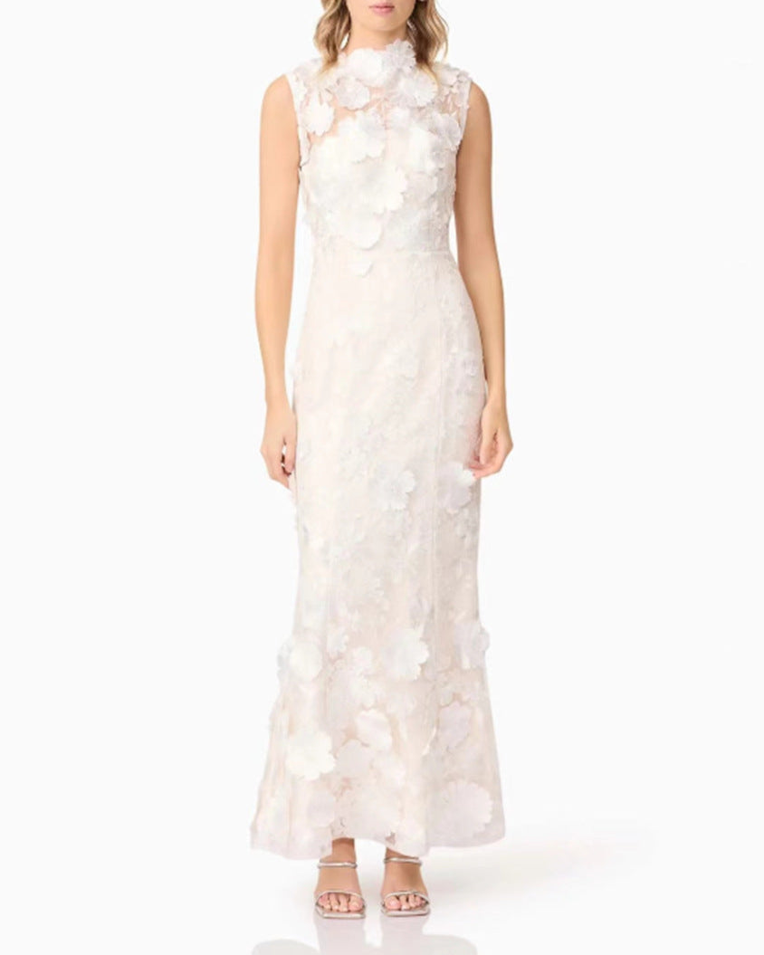 sleeveless floral applique gown – AMORAZLI