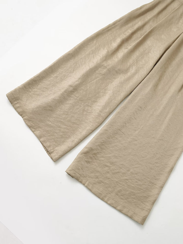 بدلة مصممة خصيصًا بأزرار ذهبية – مارون