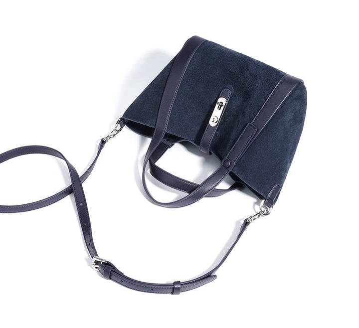 حقيبة توت من جلد الغزال مع حواف جلدية ومشبك – نويلفو