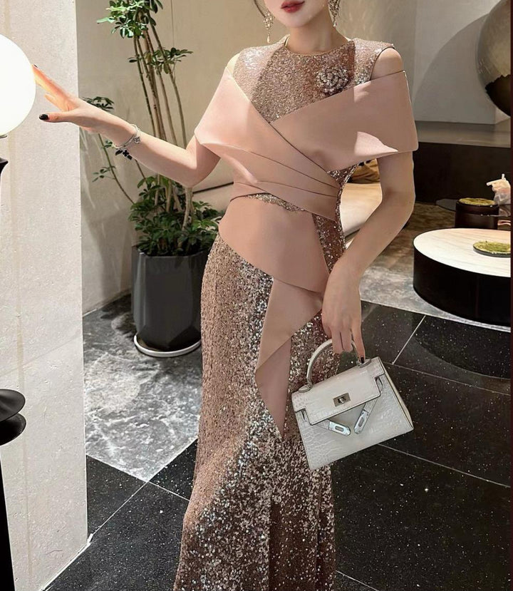 فستان حورية البحر من الترتر مع صدّار ملفوف من الساتان – فيوليتا