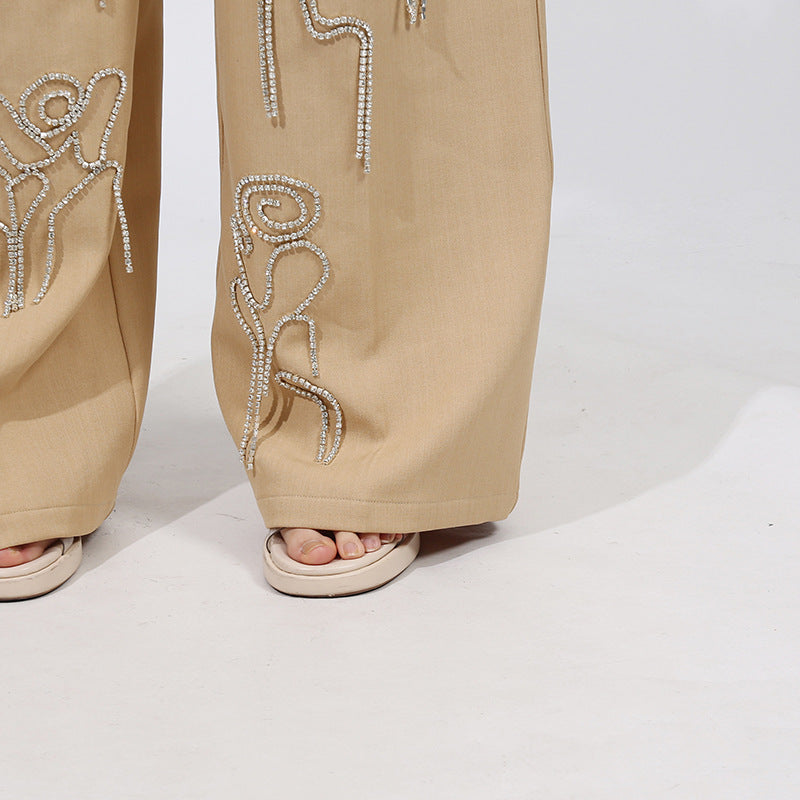 طقم جاكيت قصير مطرز وبنطال واسع الساقين - إيلارا