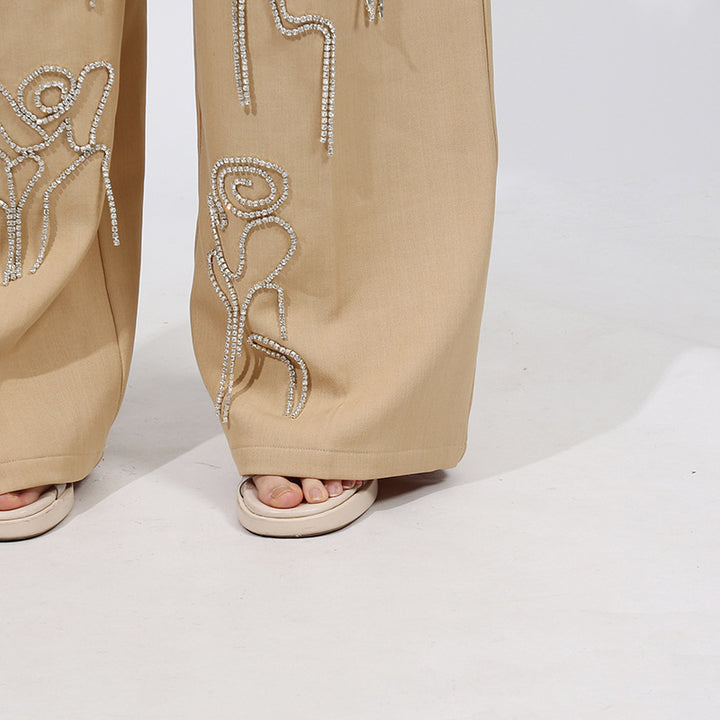 طقم جاكيت قصير مطرز وبنطال واسع الساقين - إيلارا