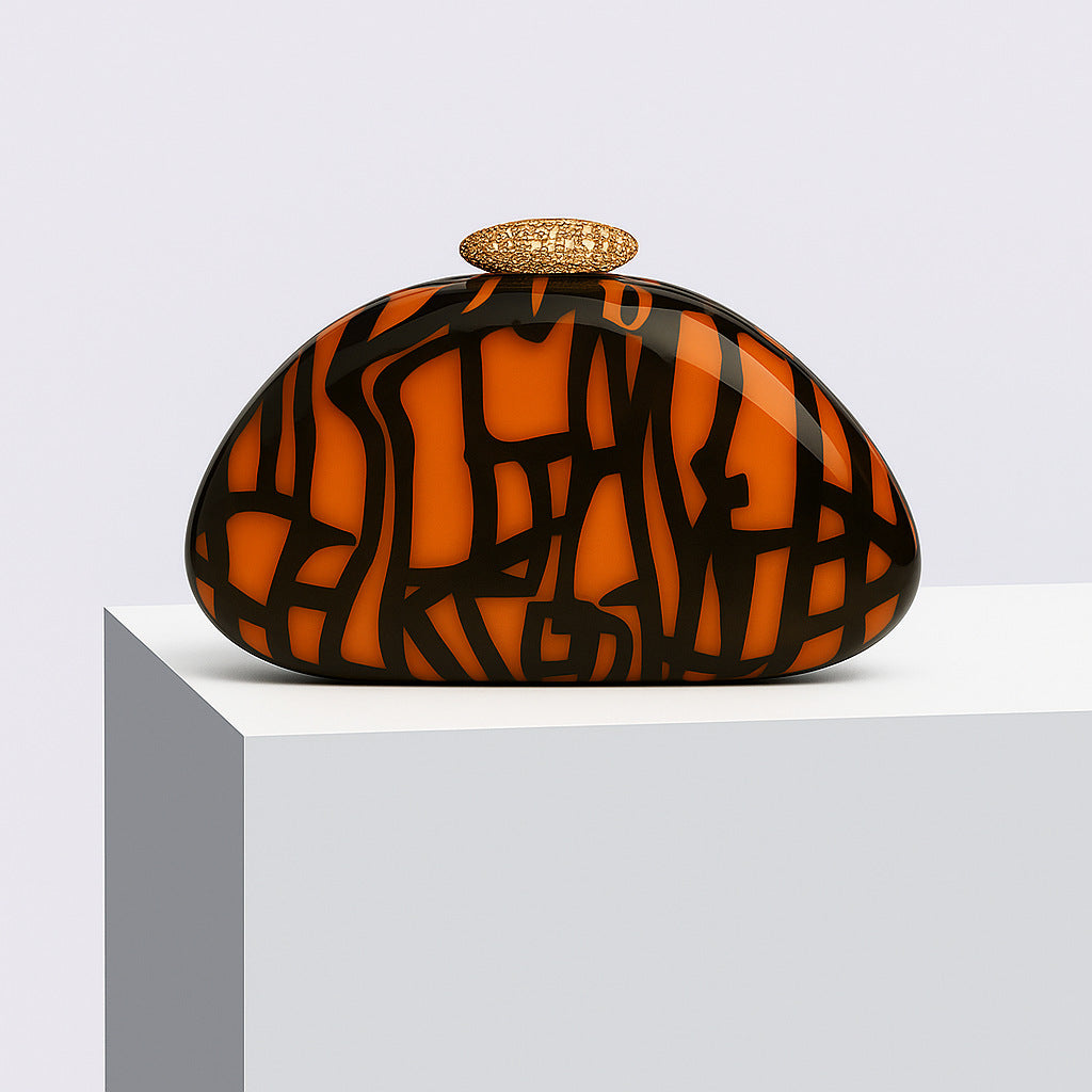 حقيبة يد صغيرة بتصميم قبة بنمط تجريدي ولمسة ذهبية – عنبر