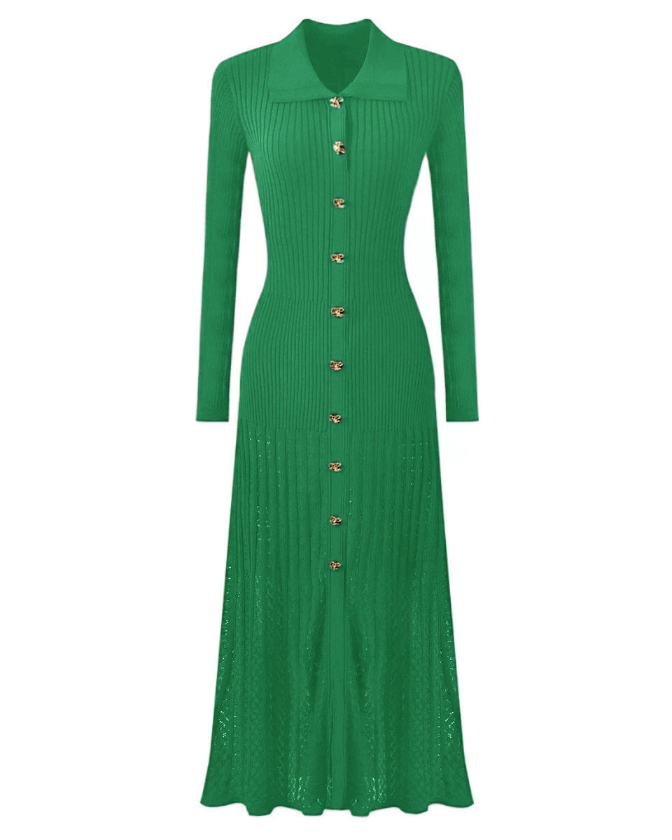 فستان ماكسي محبوك مضلع مع تفاصيل أزرار ذهبية - كيلينيت