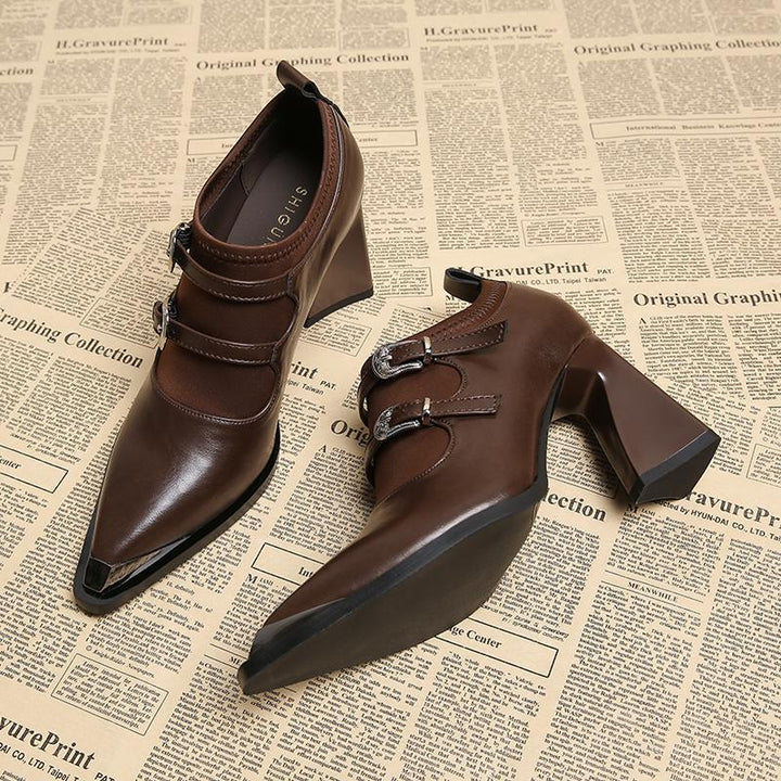 pointed-toe block heel pumps with double buckle straps – VERAVTI