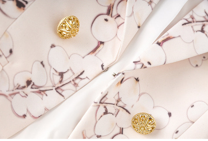 جاكيت مخملي بأزرار أمامية وحافة من الدانتيل الشفاف - صيفي