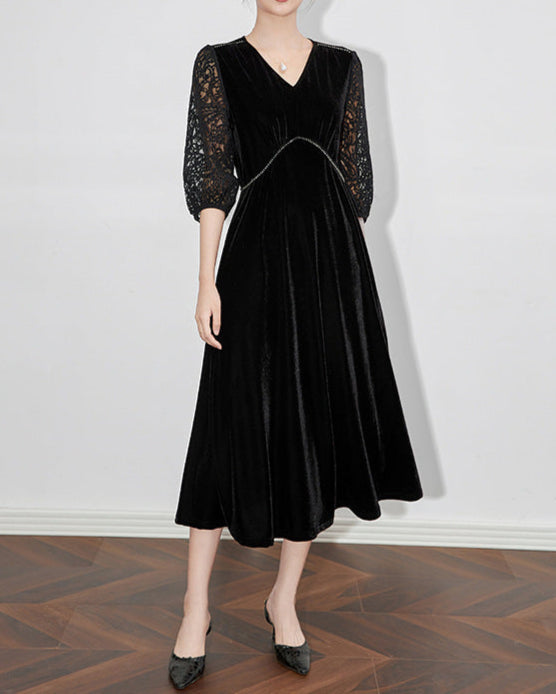 短袖中长连衣裙，配有3D花卉贴花 - BLOOMIQ 