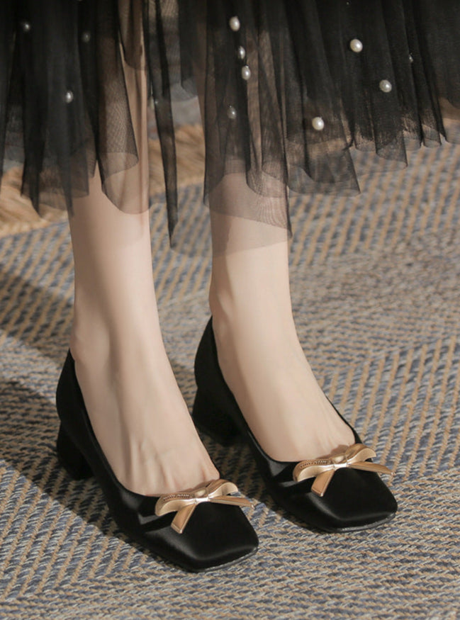 square-toe low block heels with bow detail – ALLEGRATU