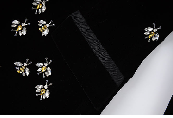 جاكيت مخملي بأزرار أمامية وحافة من الدانتيل الشفاف - صيفي