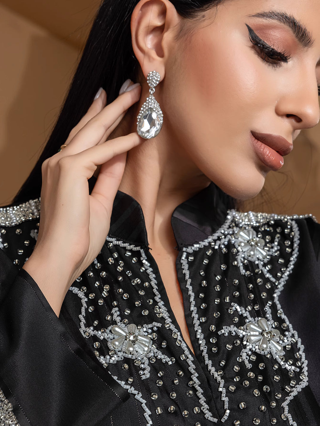 embroidered dress with flared sleeves - ZAHRALU