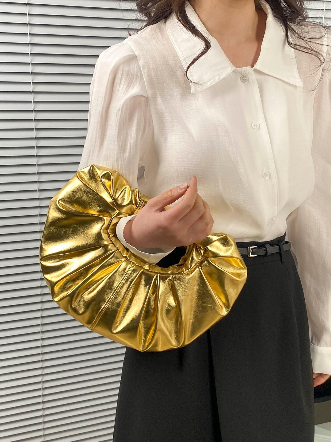 metallic ruched handle bag with circular silhouette – NOVANVI