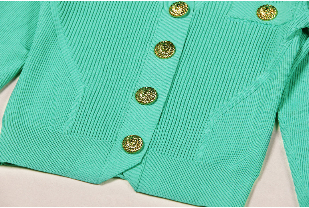 بلوزة بليزر محبوكة مضلعة مع أزرار ذهبية – سيريناب