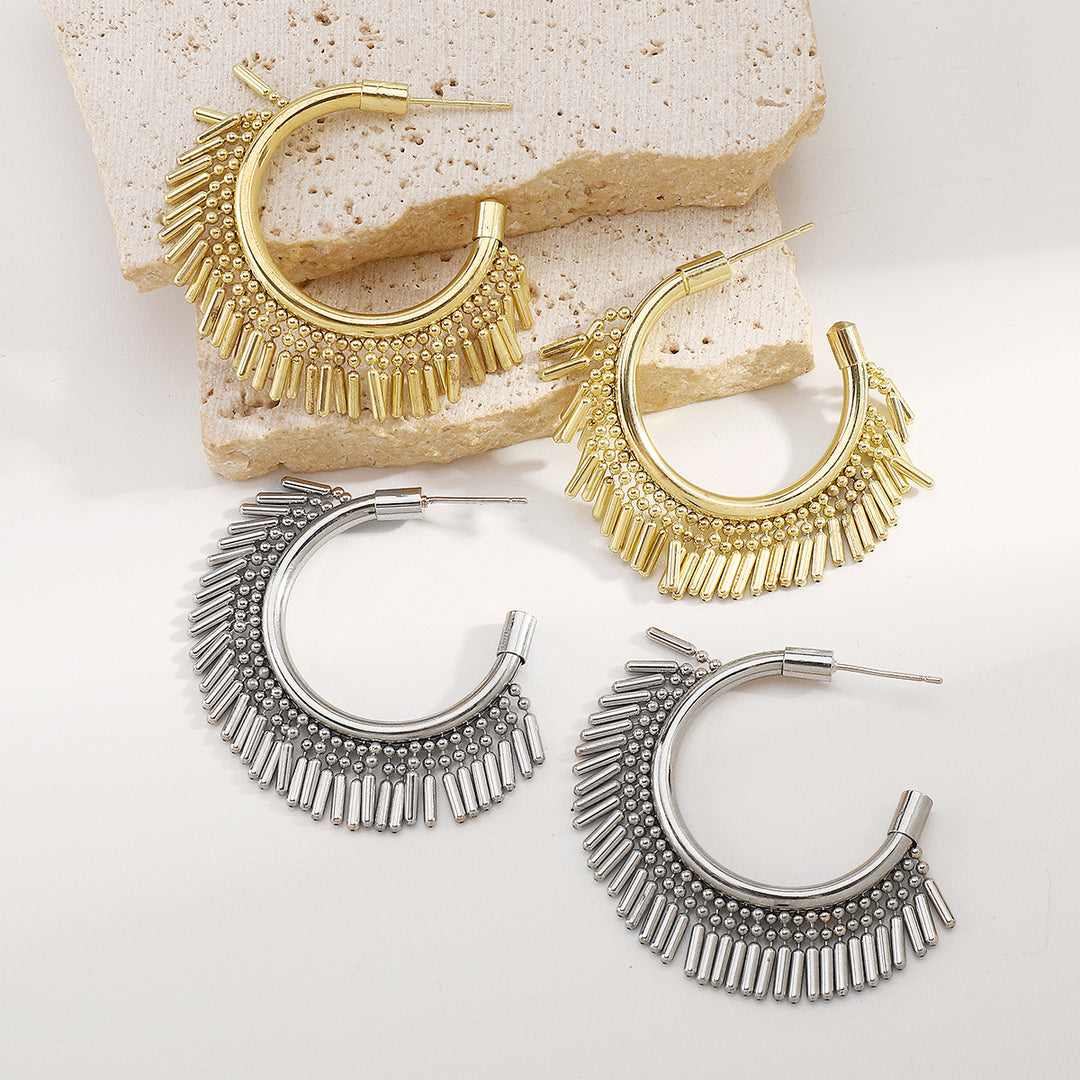 أقراط دائرية بتفاصيل هامشية مزخرفة - نوفازلا