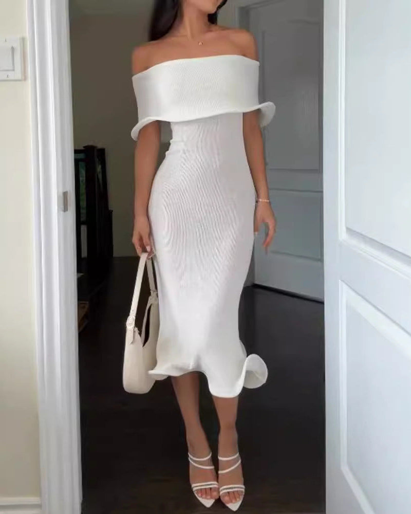 فستان ميدي محبوك مكشوف الأكتاف مع حافة مكشكشة - سيرين