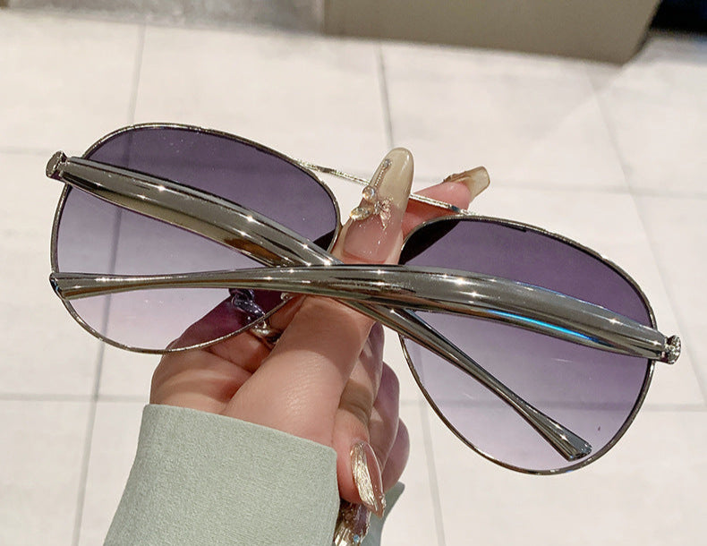 aviator sunglasses with gold metal frame - NOVAQRU