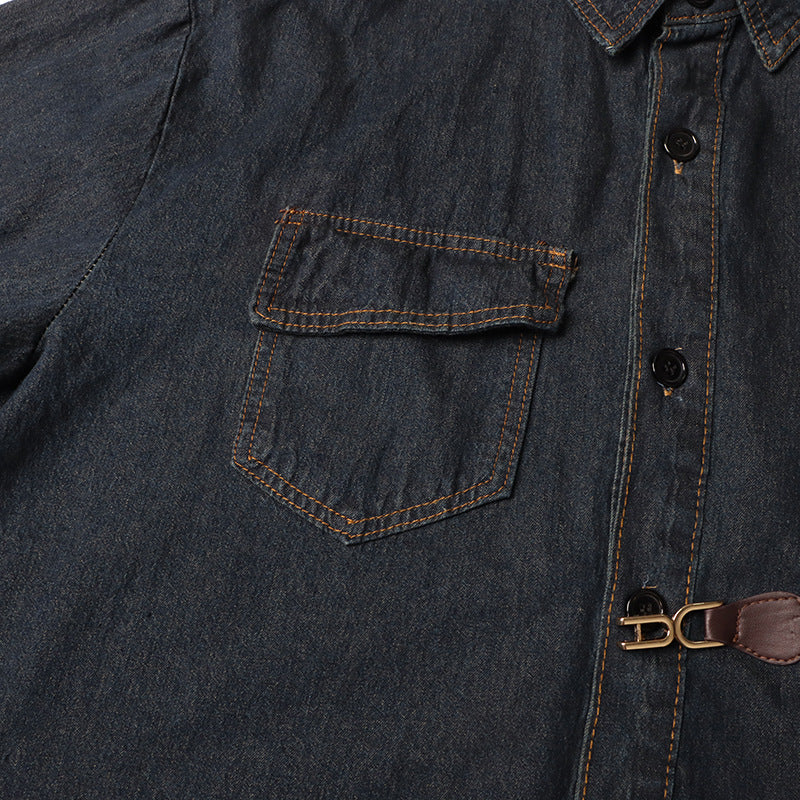 بدلة مصممة خصيصًا بأزرار ذهبية – مارون