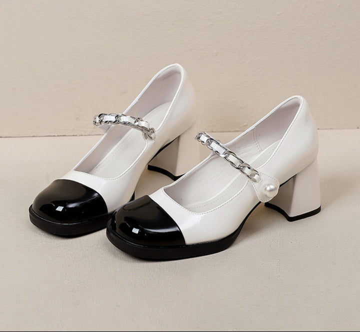 two-tone block-heel pumps with pearl chain strap – VÉRAXA