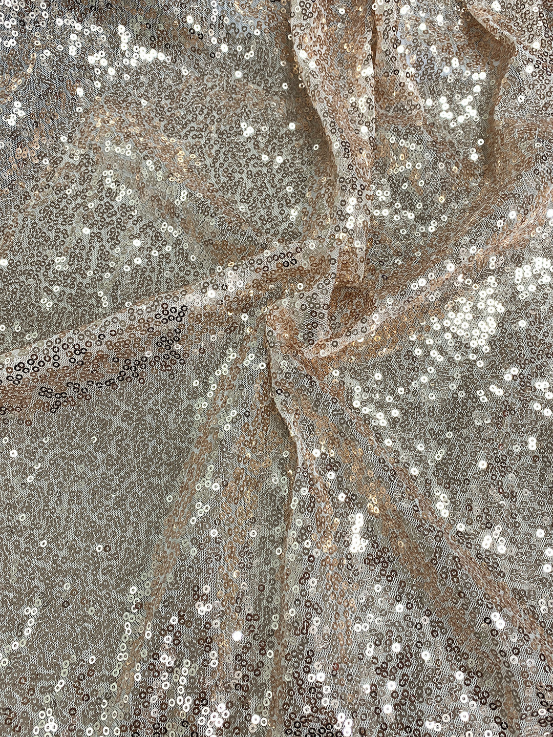 Haut à manches évasées plissées et ensemble jupe longue avec ceinture à la taille – Rosiny 