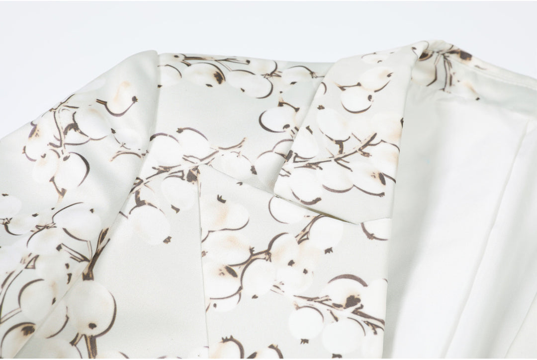 بليزر ساتان مزهر بأزرار ذهبية – سيرافينا