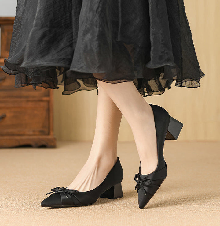 حذاء بكعب سميك مع تفاصيل فيونكة ساتان – سيريناوتو