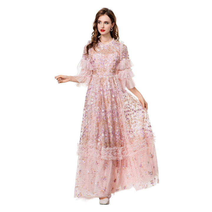 فستان من التول متعدد الطبقات مع تطريز زهور الترتر – أورورا