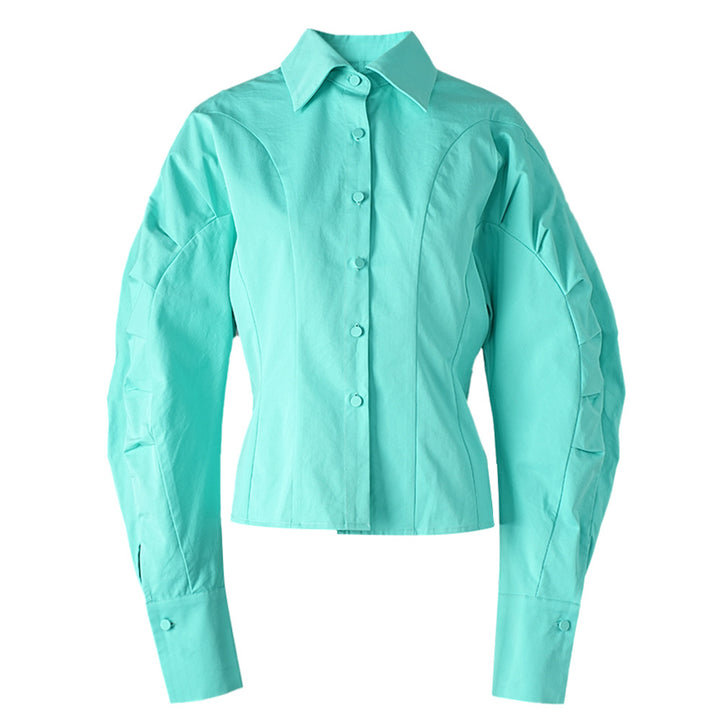 قميص بأزرار أمامية منحوت وأكمام محددة – مينتارا