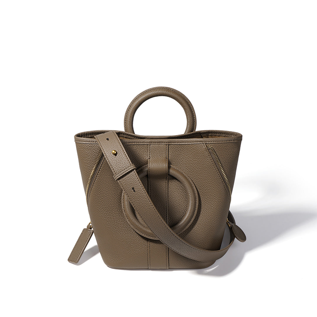 gewebte Rattan-Tragetasche mit doppelten Ledergriffen – LÉONIE 