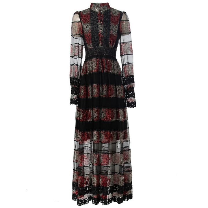 فستان ماكسي شفاف بأجزاء من الدانتيل وخطوط مطرزة – فيفيانا