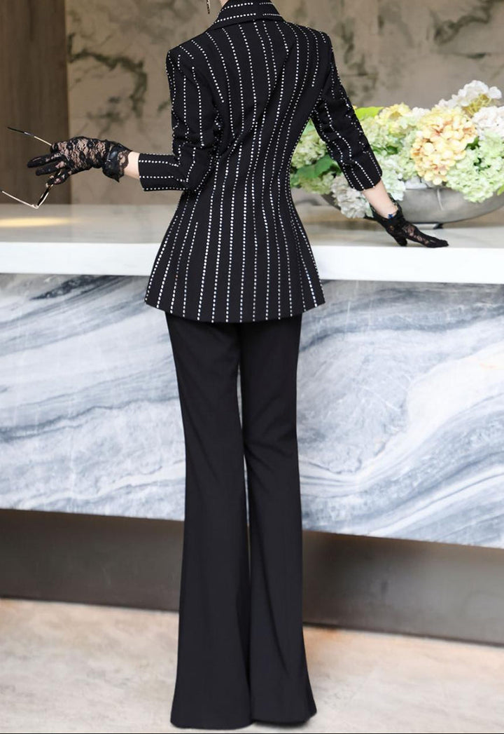 سترة ببلوم مزخرفة مع بنطلون واسع – نوير