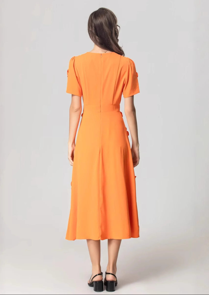 short-sleeve midi dress with 3D floral appliqués - BLOOMIQ