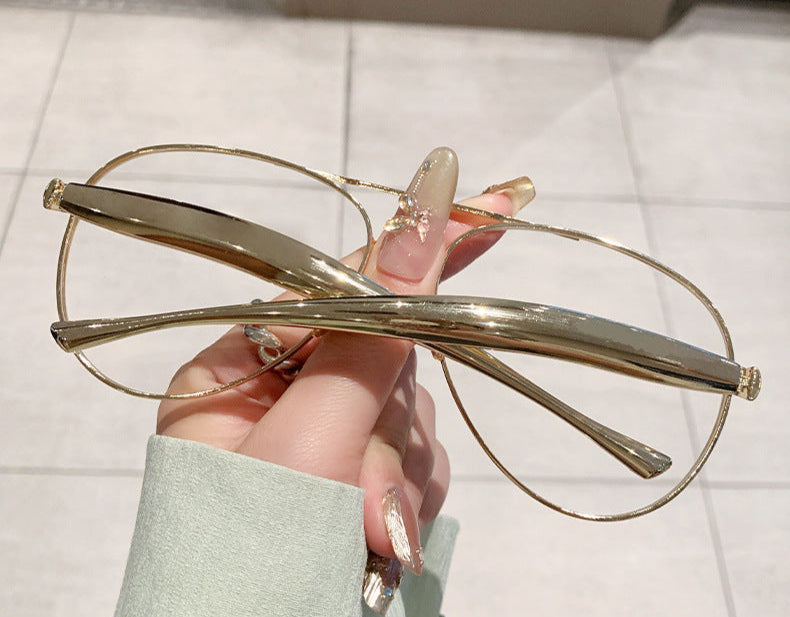 aviator sunglasses with gold metal frame - NOVAQRU