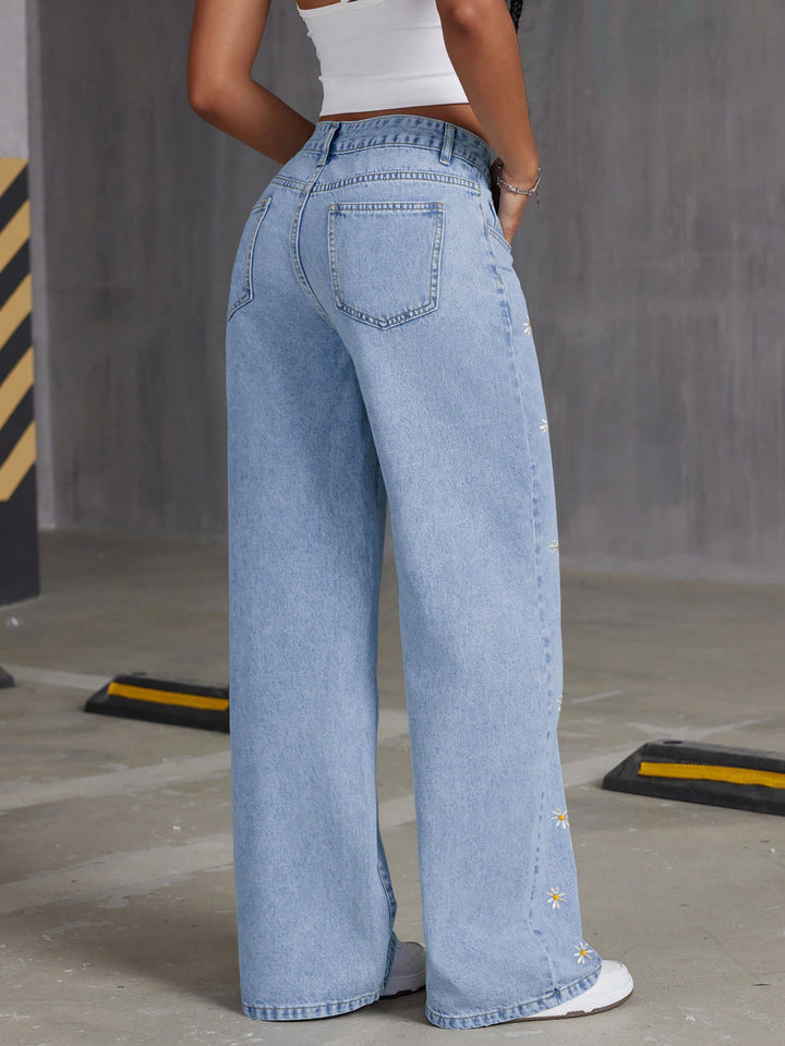 بنطلون جينز واسع الساق مع تطريز ديزي – فلوراكسين