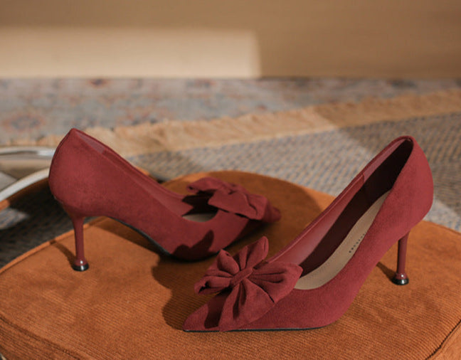 pointed-toe pumps with oversized bow – ADELLEXU