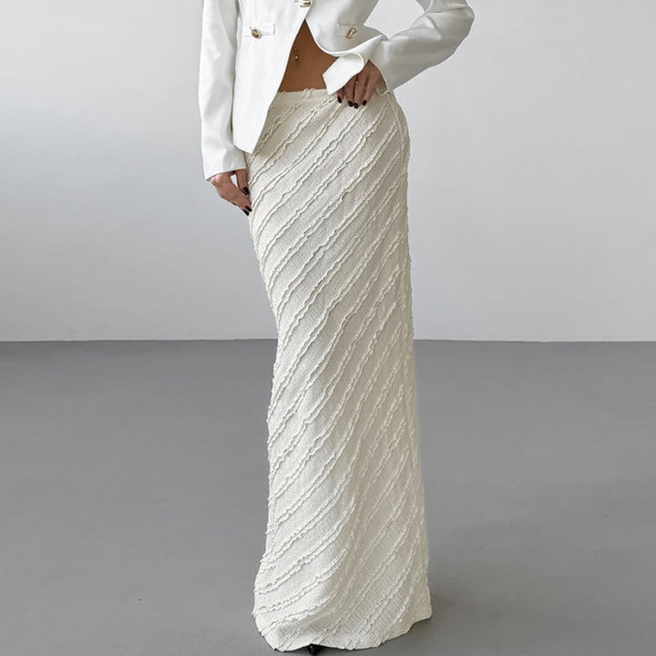 تنورة عمودية عالية الخصر بخطوط قطرية منقوشة – سيرينيلكي