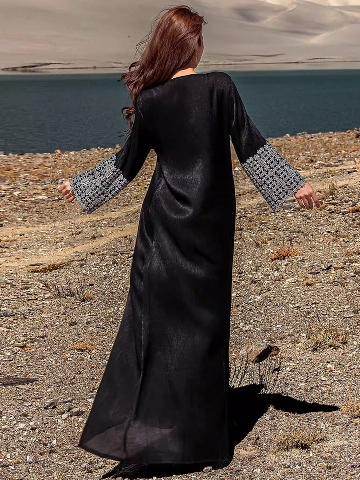 Embroidered Black Open Abaya with V-Neck Detail – SAFIYA