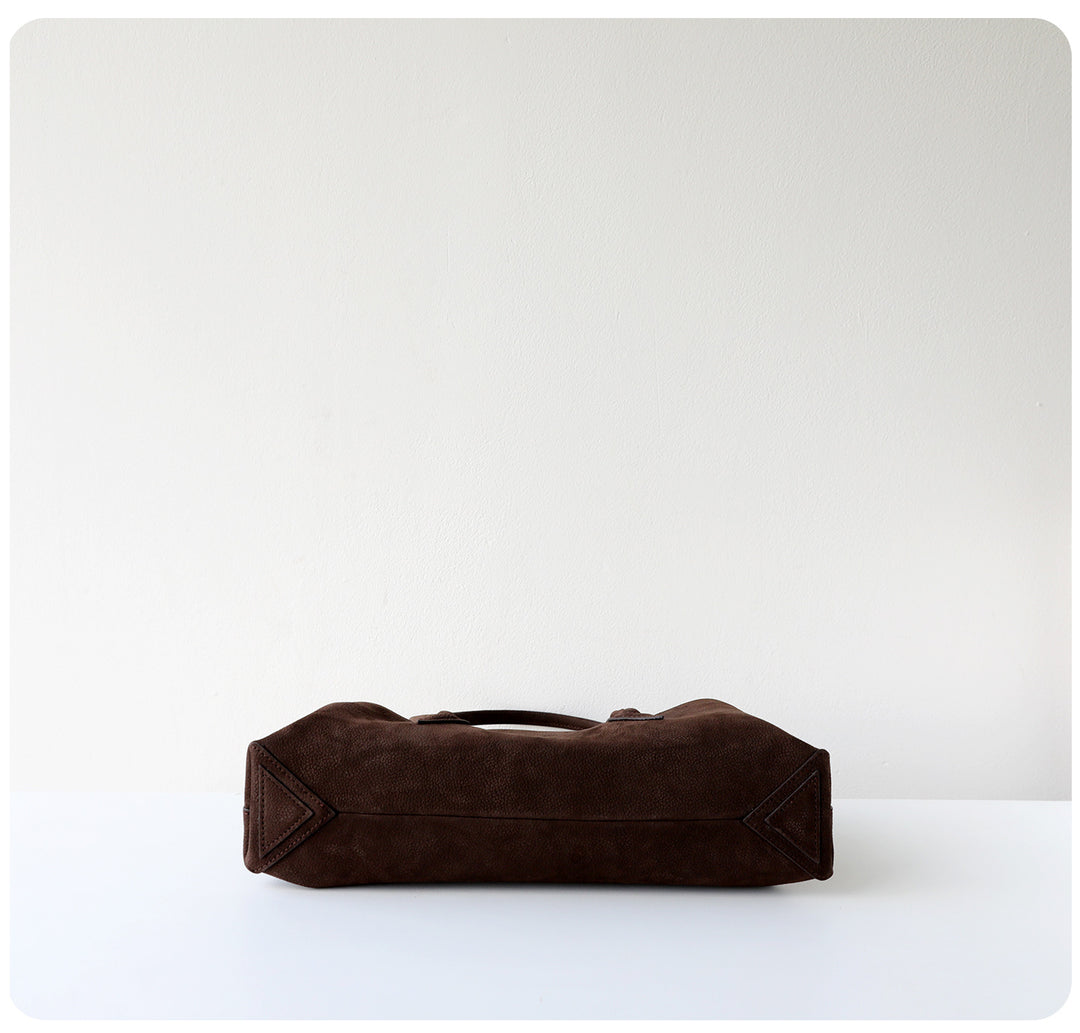 حقيبة كتف من جلد الغزال الناعم - نيرمن