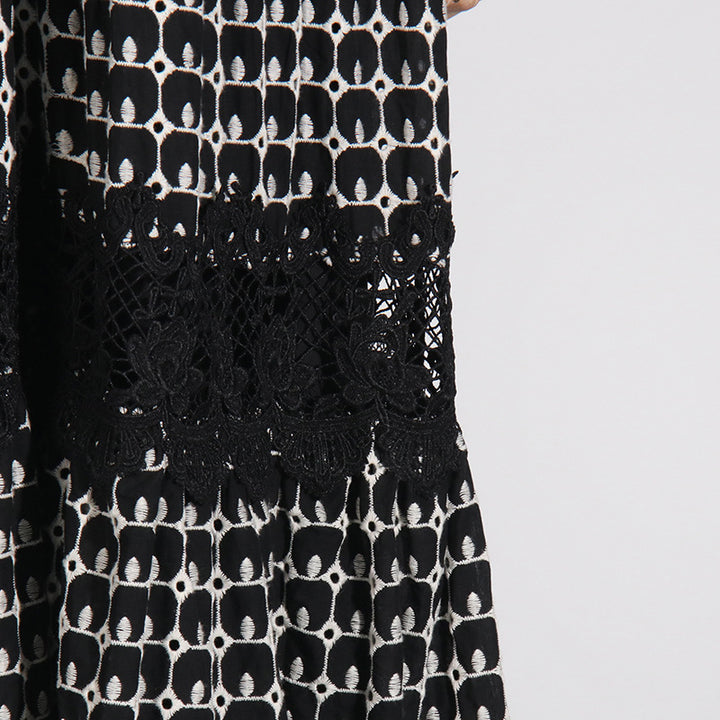 فستان متوسط ​​الطول بجزء من الدانتيل وحافة صدفية – سيلينيسي