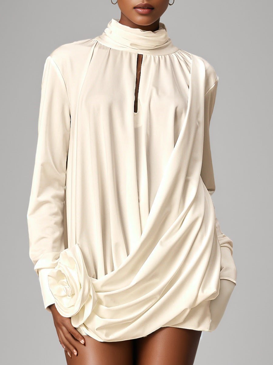 فستان قصير منسدل برقبة عالية وتفاصيل زهور – أورالجي