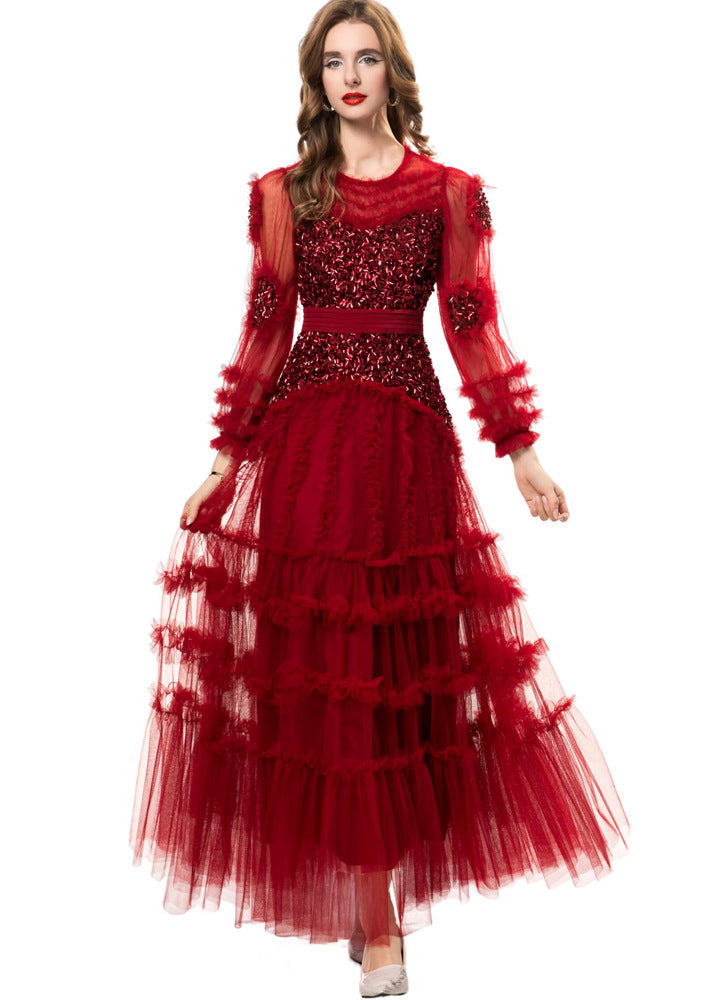 短袖中长连衣裙，配有3D花卉贴花 - BLOOMIQ 