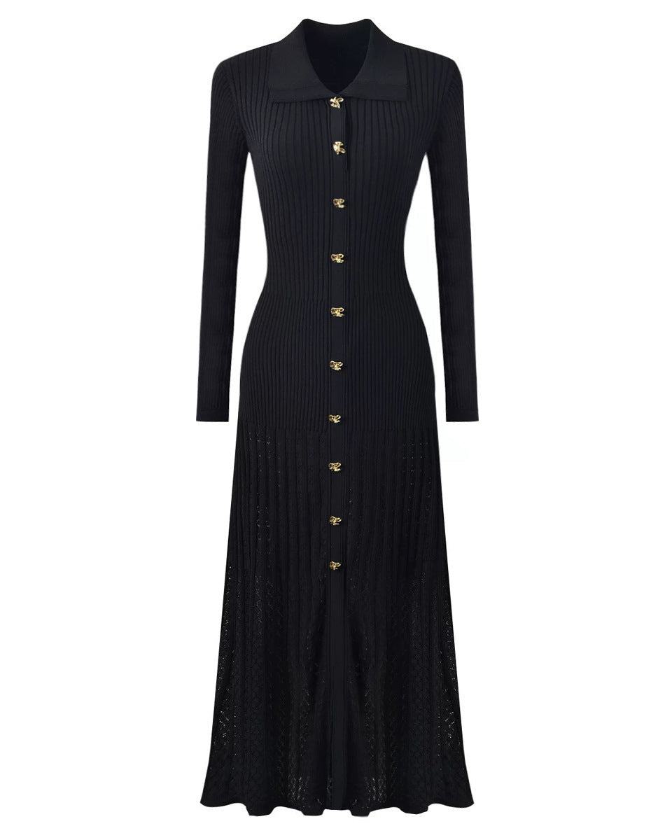 فستان ماكسي محبوك مضلع مع تفاصيل أزرار ذهبية - كيلينيت