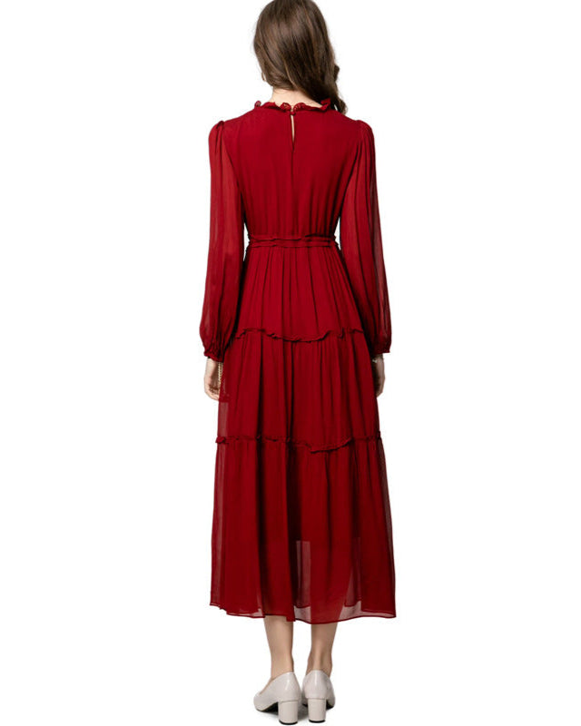 短袖中长连衣裙，配有3D花卉贴花 - BLOOMIQ 