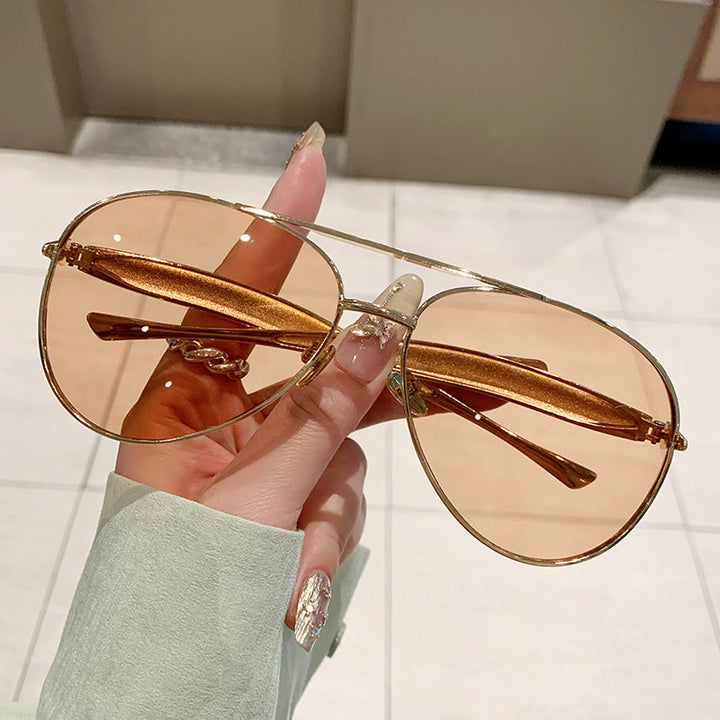 aviator sunglasses with gold metal frame - NOVAQRU