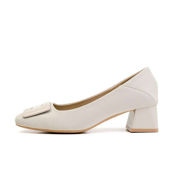 block heel pumps with square buckle detail – CLARATO