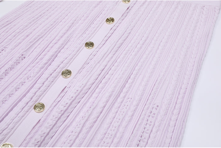 فستان محبوك بأكمام طويلة وأزرار أمامية – إلارا