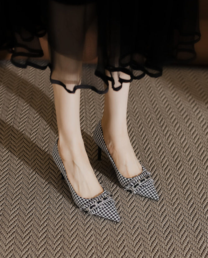 houndstooth pointed-toe pumps with chain detail – VERAQPI